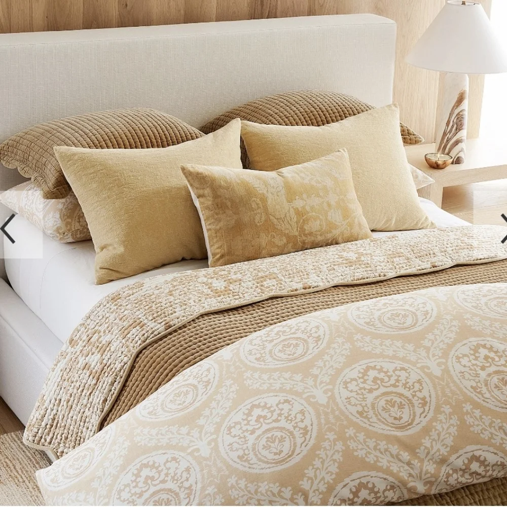 NWT Pottery Barn Lena Medallion Duvet Cover Full/Queen